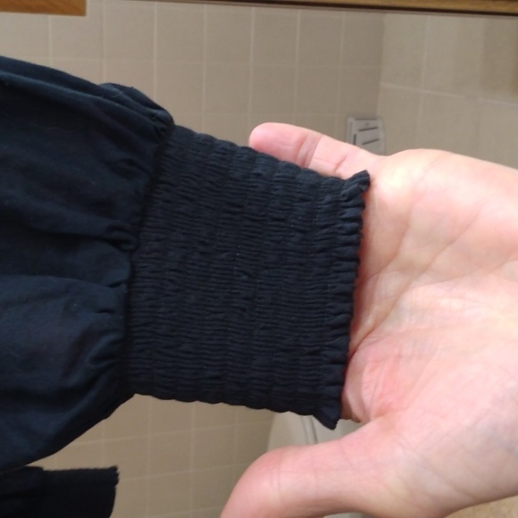 NATION LTD DELLA SMOCKED CBLACK COMBO TEE. SIZE MED - Picture 3 of 7